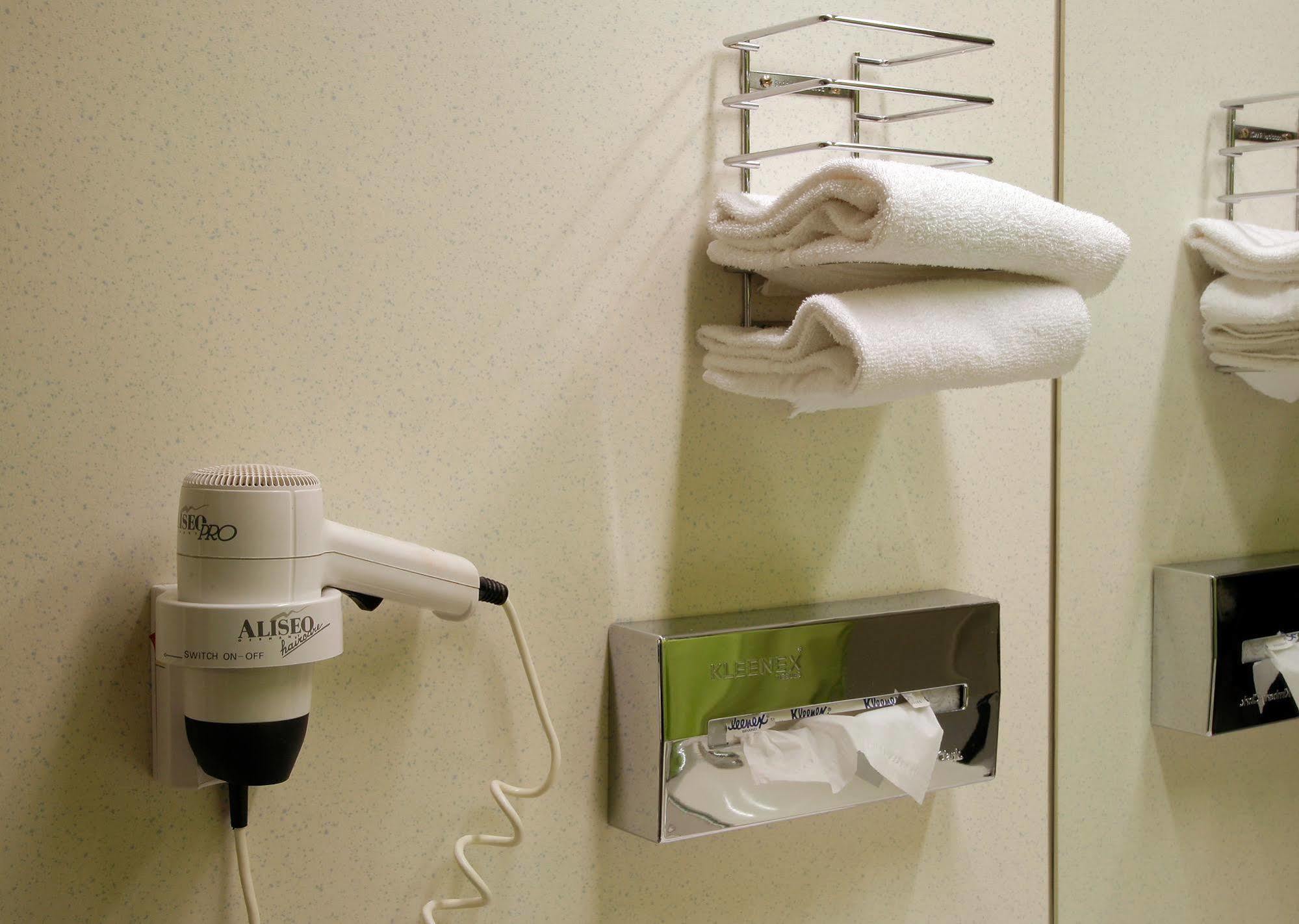 Days Inn Kassel Hessenland エクステリア 写真